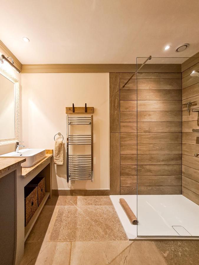 Luxury Lodge @ Ewen Barn - Private 5* Retreat 赛伦塞斯特 外观 照片